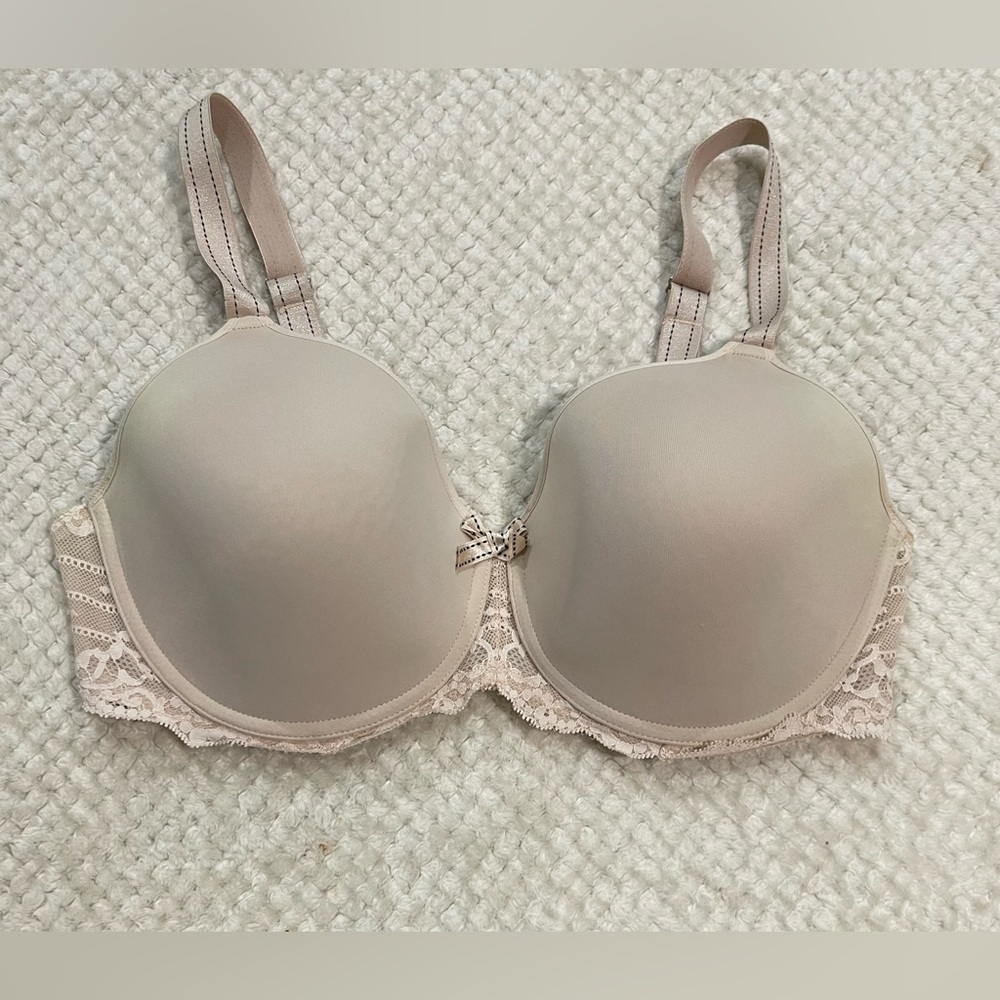 Chantelle Rive Gauche Full Coverage T-Shirt Bra in Nude Size 36DD